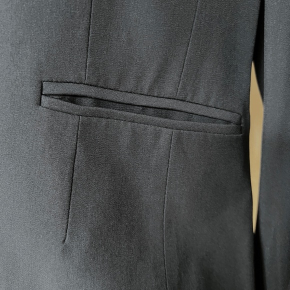 Dark Blue-Black, Lightweight, 2-Button Blazer | Jones New York - Picture 3 of 7